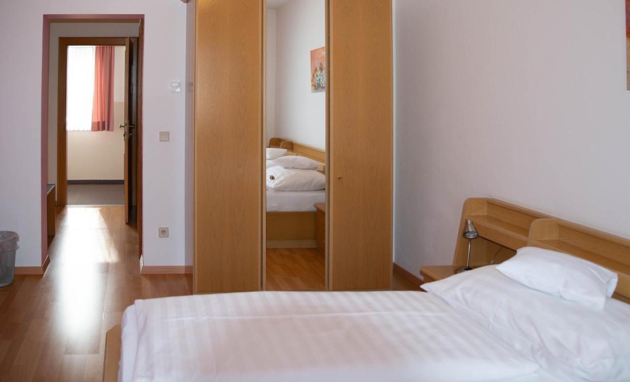 Pension Christine Grossweikersdorf Εξωτερικό φωτογραφία
